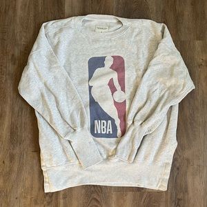 Abercrombie & Fitch//Boyfriend Crew NBA Graphic Sweatshirt//Medium